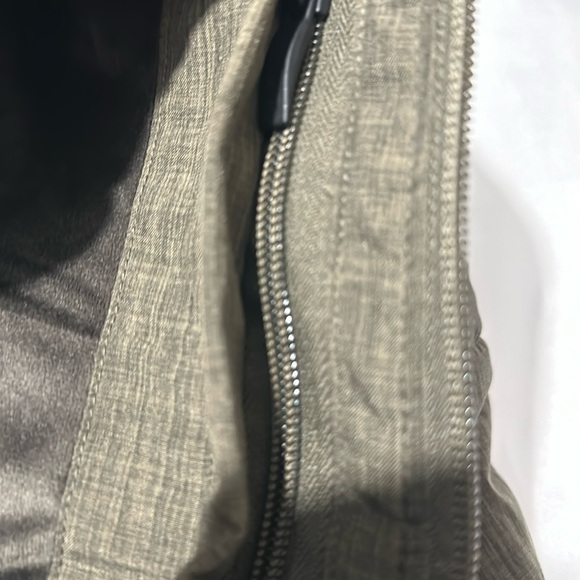 ARIAT Insulated Vest - Picture 16 of 16